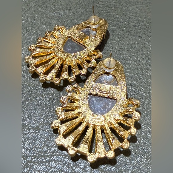 Vintage Tara Red / Retro Macaron Green Gold Tone Rhinestone Post Back Earrings - Picture 3 of 9